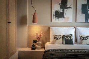 Soundproofing, iron/ironing board, free WiFi