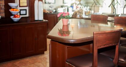 Outdoor Pool. Free Breakfast. Near Koch Industries & Boeing Offices