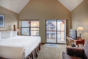 2 bedrooms, in-room safe, iron/ironing board, free WiFi