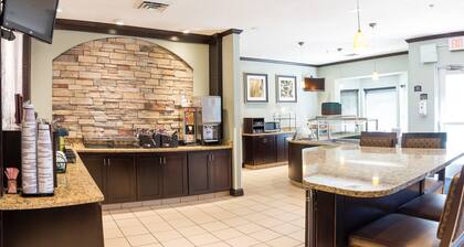 Studio Suite | Free Breakfast