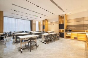 Unclassified image, 5 of 24, button - Beijingjinhuajiacheng Hotel (Beijing)