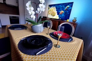 Dining - Bohemian Chic (Besançon)
