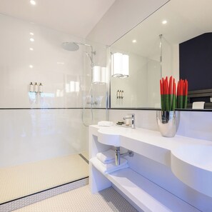 Bathroom - Les Suites BB (Épernay)