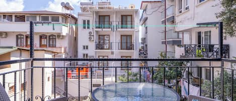 Family Quadruple Room, City View | Terrace/patio