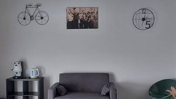Smart TV, books