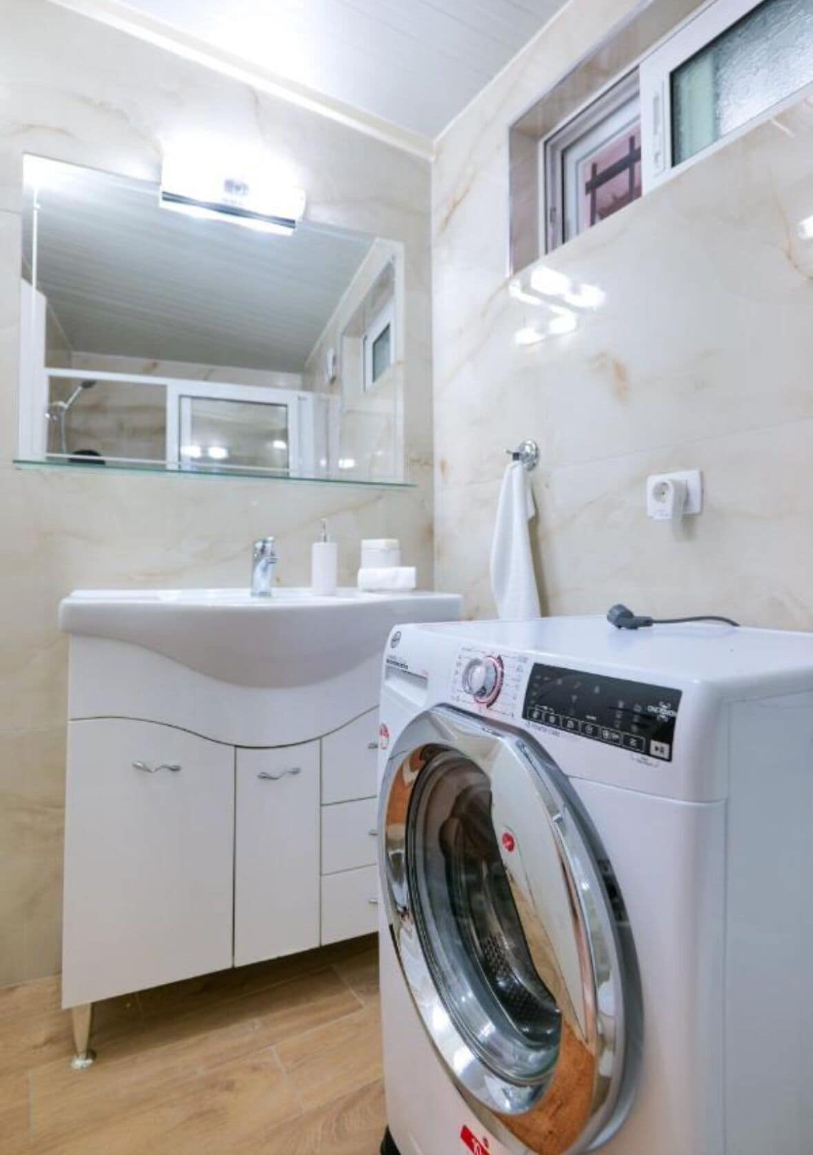 Hårføner, håndklær, såpe og sjampo