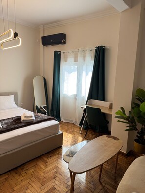 Apartment | 1 bedroom, desk - Athenian Stay Chara s 2 Apartment (Chalandri)