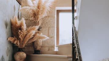 House | 4 bedrooms, desk