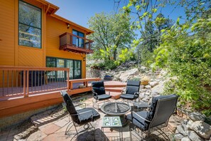 Terrace/patio - Skyline Pines & Mountain Retreat! Hot Tub/AC/Views! (Flagstaff)