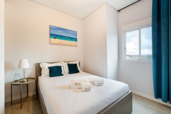 1 bedroom, iron/ironing board, Internet, bed sheets