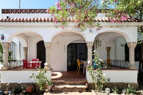 House | Outdoor dining