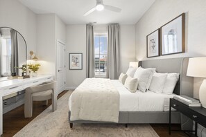 2 chambres, fer et planche à repasser, Wi-Fi gratuit, draps fournis