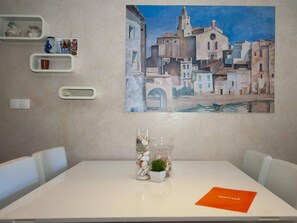 Dining - Apartment in Roses With Sea Views & Pool (Roses)