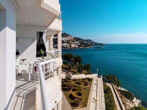 Balcony - Apartment in Roses With Stunning Sea Views (Roses)