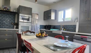 Fridge, microwave, oven, dishwasher