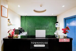 Reception - Super Townhouse Jayanagar (Bengaluru)