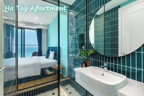 Hair dryer, towels, soap, toilet paper - Căn hộ có tầm nhìn biển và pháo hoa (Thành phố Phú Quốc)