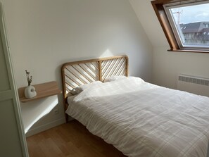 Apartamento | 3 quartos, individualmente mobiliados, ferros/tábuas de passar roupa