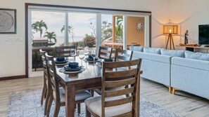 Maison, vue océan | Salle à manger