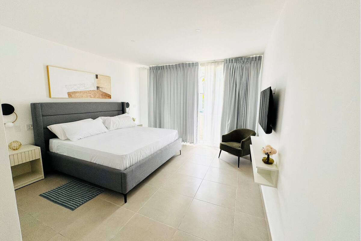 3 bedrooms, free WiFi, bed sheets