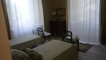 Comfort-Zweibettzimmer, Gartenblick