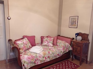 Family Triple Room, Park View | Free WiFi