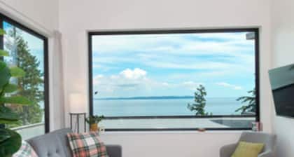 New Oceanfront Luxury Suite with a breathtaking view of downtown Vancouver,