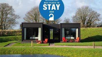 Een kluis op de kamer, individueel gedecoreerd, individueel gemeubileerd