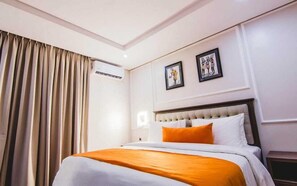 Deluxe Double Room Single Use | Desk, laptop workspace, free WiFi - MISAN HOTEL (Lekki)