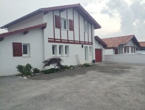 Exterior - Boubou Etxea (Itxassou)