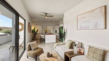 Luxury Apartment, 2 Bedrooms | Living area