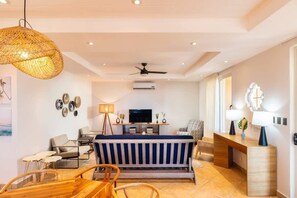 House, Ocean View | Living room