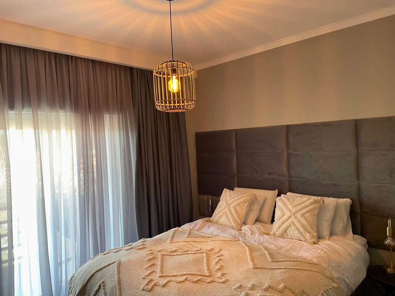 Comfort Room, 1 King Bed, City View | Free WiFi