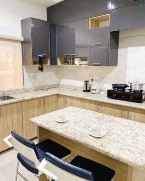 Economy Apartment, Balcony, City View | Private kitchen