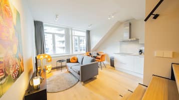 Apartment, 2 Bedrooms | Living area