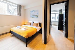 Apartment, 3 Bedrooms | Living area - Jufferstraat  (Rotterdam)