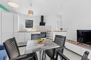 Apartment | Private kitchen - Attractive Apartment in Peroj With Terrace (Vodnjan)