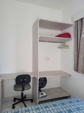 2 Schlafzimmer, Schreibtisch, laptopgeeigneter Arbeitsplatz