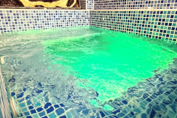 Hồ bơi trong nhà