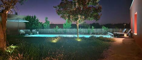 Piscine extérieure, piscine chauffée