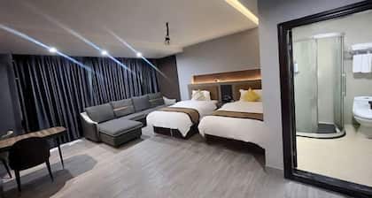Hotels in Werner
