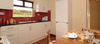 Sleep 6 Cottage -petsok, Selfcheck-in, Freeparking