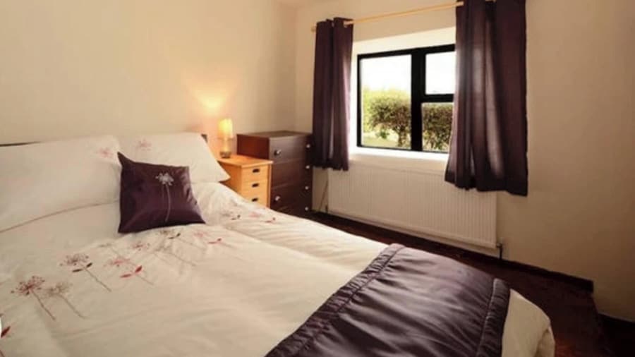 Sleep 6 Cottage -petsok, Selfcheck-in, Freeparking