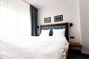 1 bedroom, premium bedding, memory foam beds, minibar