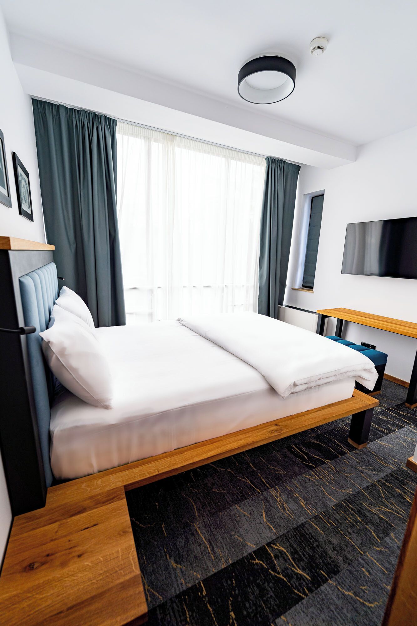 Habitación Deluxe doble | Ropa de cama de alta calidad, colchones viscoelásticos, minibar