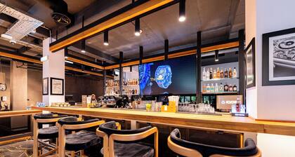 HOW Boutique and Hotel