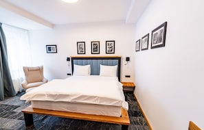 Deluxe Double Room | Premium bedding, memory-foam beds, minibar, desk - HOW Boutique and Hotel (Cluj-Napoca)