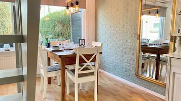 House | Tempat makan