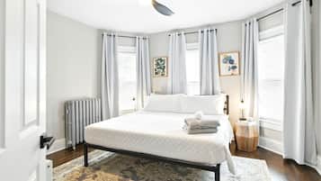 7 habitaciones, tabla de planchar con plancha, wifi y ropa de cama