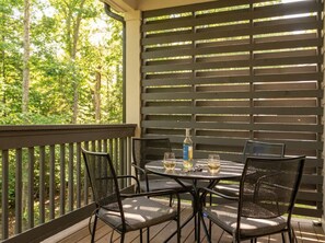 Outdoor dining - 5 Cabin compound Cashiers! (Cashiers)